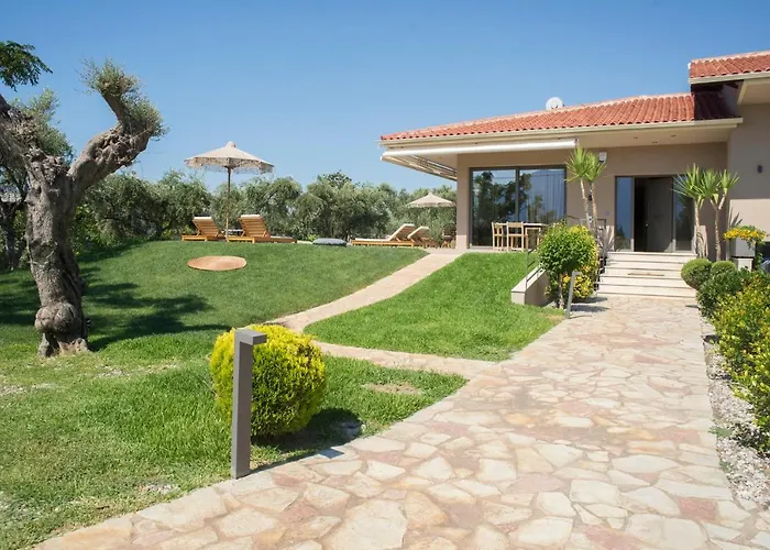 Elaia Grove Villa Calamata