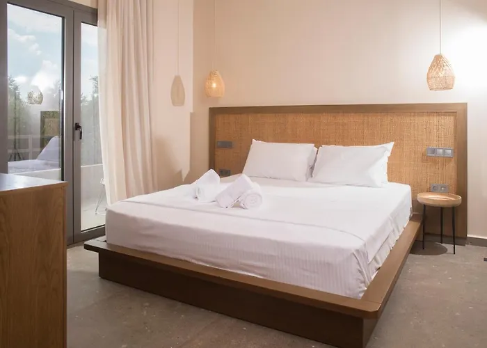 Elaia Grove Calamata