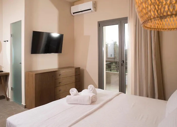 וילה Elaia Grove *